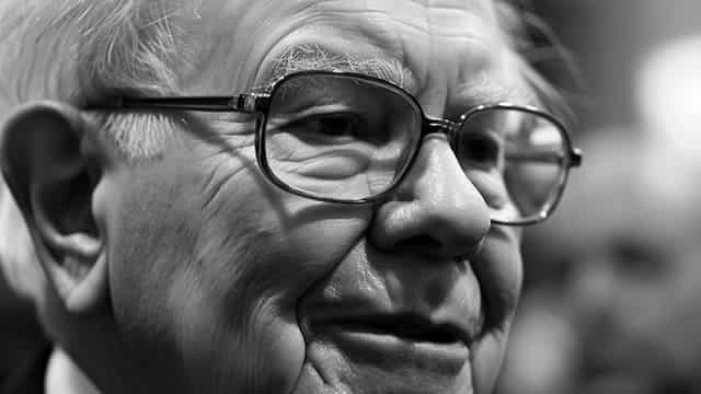 Berkshire Hathaway B (BRK.B) Outperforms Broader Market: What You Need to Know