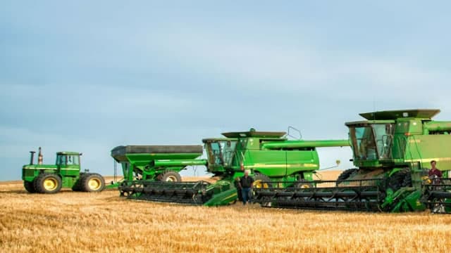 Why Deere Stock At $470 Is A Great Buy?