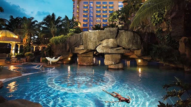 Leisure Trouble at Home? Why This Investor Dumped $52 Million in MGM Stock