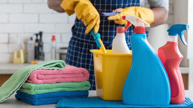 Can Clorox's Strategic Initiatives & Pricing Power Growth?