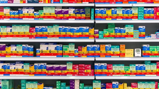 GSK expects annual sales and profit at top end of forecast range
