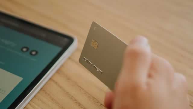 5 Brilliant Growth Stocks to Buy Now and Hold for the Long Term