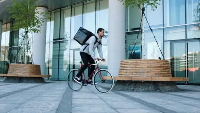 Deliveroo in Talks to Be Acquired by DoorDash