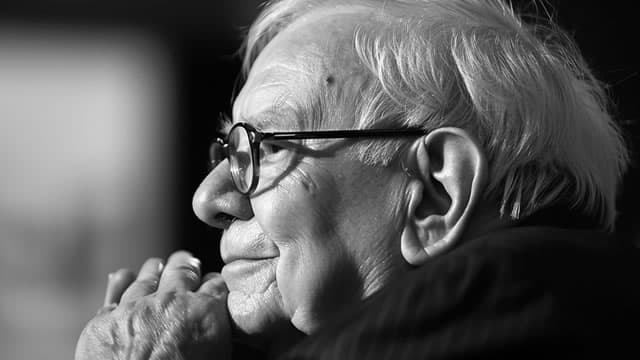 Berkshire Hathaway Inc. (BRK.B) Is a Trending Stock: Facts to Know Before Betting on It