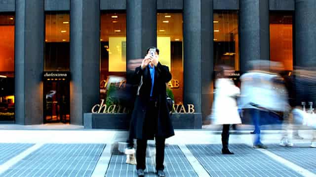 Schwab Stock: A Conservative Way To Trade This Strong Financial Player