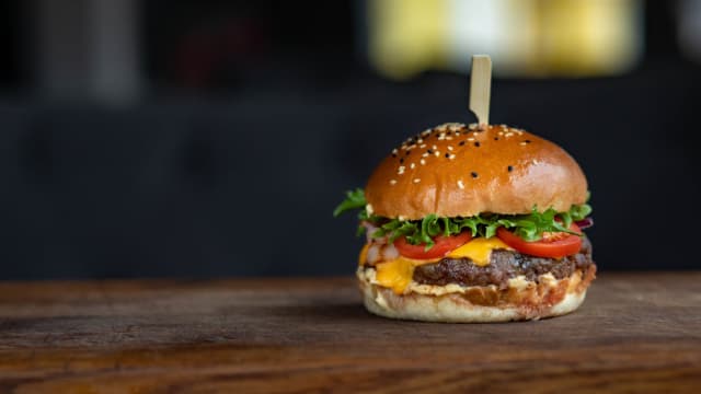 Performance Food Group (PFGC) Q4 Earnings and Revenues Top Estimates