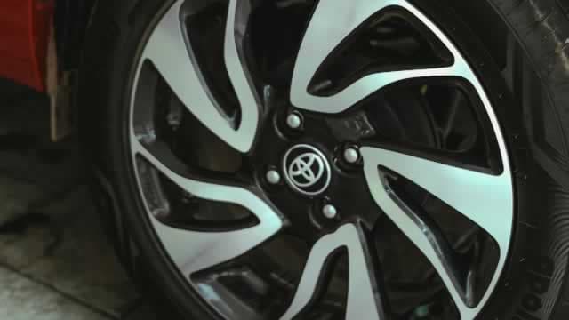 Toyota Adds 252 Jobs With $912 Million Hybrid Push