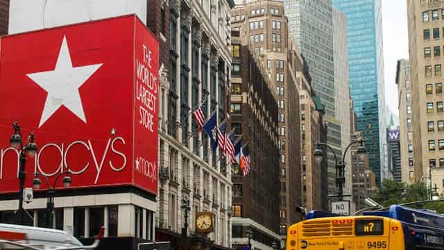 Macy's Shoppers Are Buying Pricey Items, but the Retailer Doesn't Expect That To Last