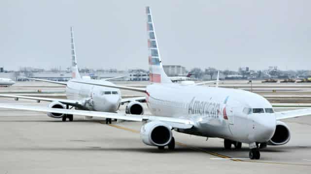 Should Value Investors Buy American Airlines (AAL) Stock?