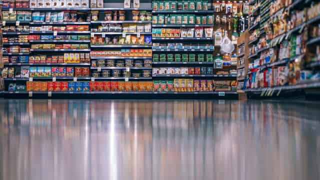 Are Retail-Wholesale Stocks Lagging Sprouts Farmers Market (SFM) This Year?