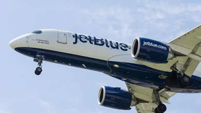 JetBlue's Turnaround Plan: First-Class Seats and Fewer Routes