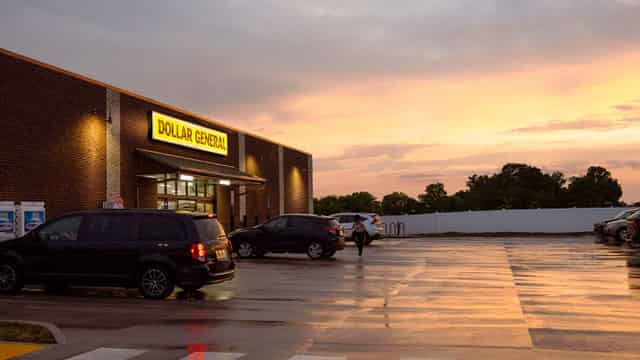 Dollar General Is Making a Bold Move by Offering Same-Day Delivery. Why It Could Make or Break the Stock