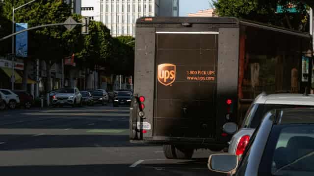 3 Reasons to Buy UPS Stock Like There's No Tomorrow