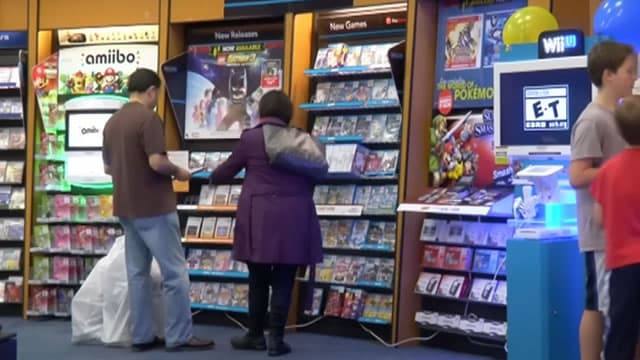 GameStop gets back in the spotlight, as it draws the attention of the re-energized meme-stock crowd