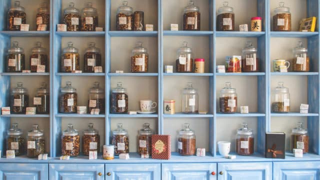 Newell Brands: Tariffs, Weak Sales, And A Sputtering Turnaround (Downgrade)