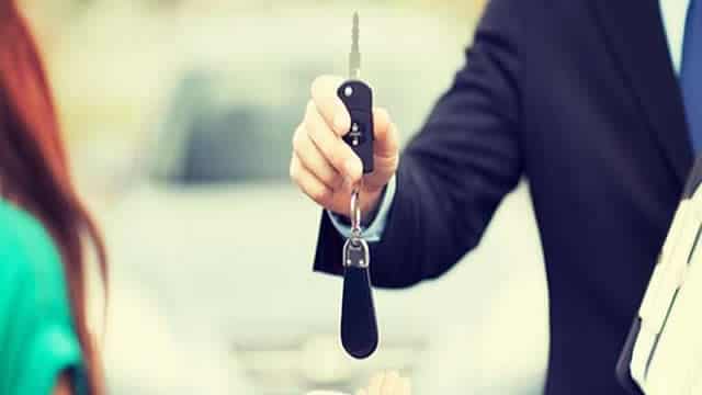Should Value Investors Buy Air Lease (AL) Stock?