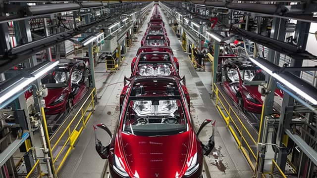Trump Commerce Sec. Lutnick says U.S. auto CEOs are 'cool with' higher tariffs than Japan