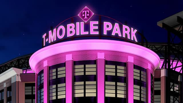 Musk's Starlink hit with outage day after rollout of T-Mobile satellite service