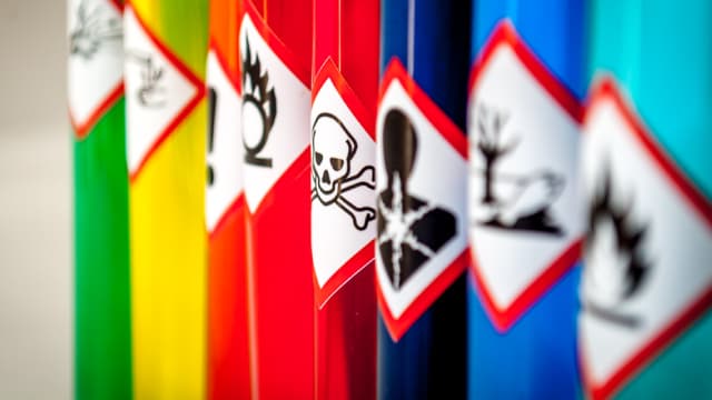 Axalta Investor Artisan Partners Voices Opposition to $17 Billion AkzoNobel Merger