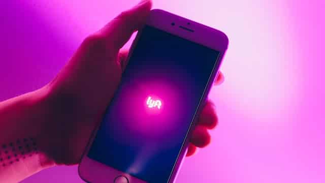 Lyft wins dismissal of shareholder lawsuit over earnings report error