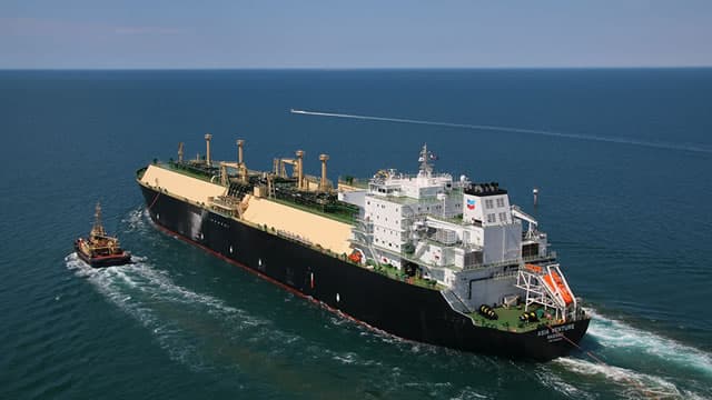 Foreign oil companies in Venezuela await US authorizations, sources say