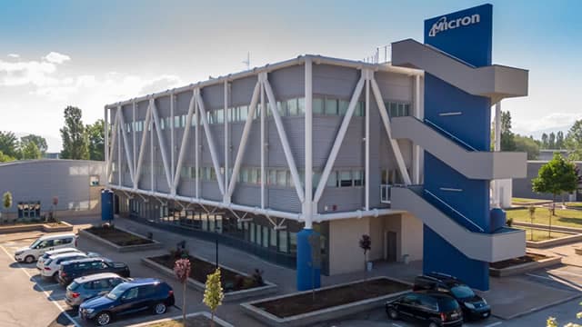 Here's My Top Artificial Intelligence (AI) Stock to Buy in December (Hint: It's Not Broadcom)