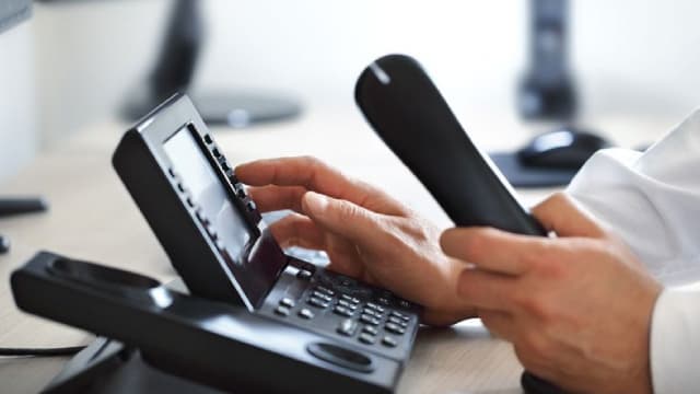 TDS Q3 Earnings Beat Estimates on Solid Fiber Connection Growth