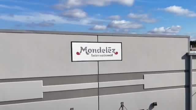 Mondelez Battles Cocoa Inflation: Will Margin Pressure Ease in 2026?