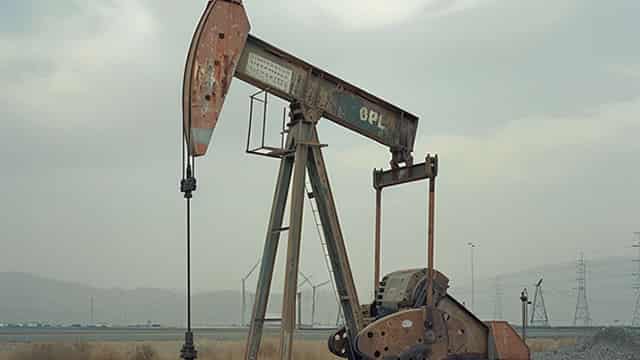 Oil prices bounce after sinking to 6-month low on tariff-induced recession fears