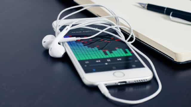 Sirius XM to Post Q1 Earnings: What's in the Cards for the Stock?