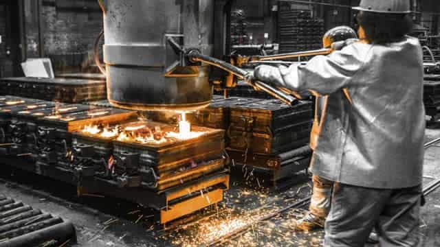 Nucor (NUE) Q1 Earnings and Revenues Surpass Estimates