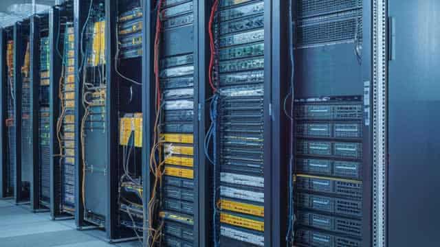 Super Micro Faces Cautious Analyst View Amid Shifting Customer Demand And Declining Margins