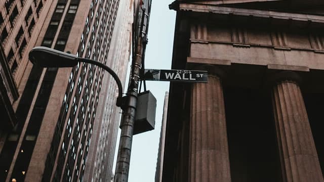 Wall Street's Most Accurate Analysts Weigh In On 3 Financial Stocks With Over 13% Dividend Yields