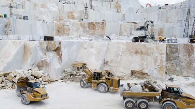 Are Oils-Energy Stocks Lagging Hallador Energy (HNRG) This Year?