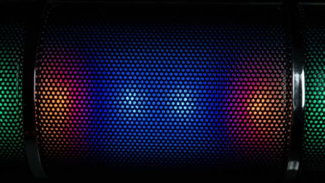 Netflix in talks to license video podcasts from iHeartMedia, report says