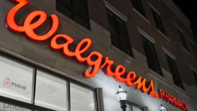 Walgreens Stock Stumbles Amid Legal Challenges, Throwing Cold Water on Hopes for a Rebound