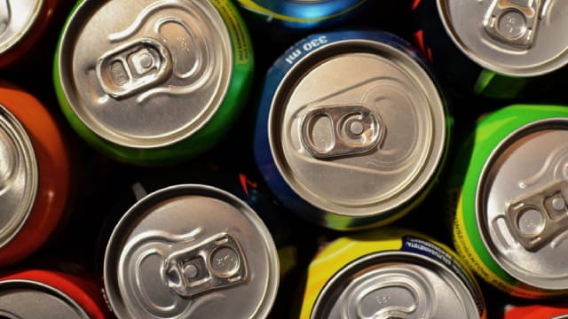 Will Monster Beverage's Expansion Strategy & Energy Drinks Unit Aid?