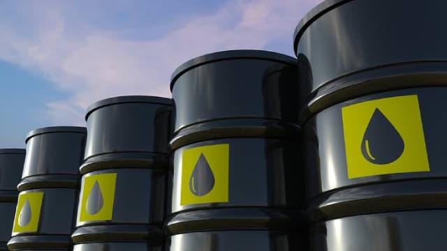 Devon Energy (DVN) Stock Sinks As Market Gains: Here's Why