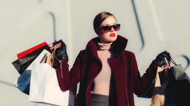 S&P 500 Gains and Losses Today: Deckers Outdoor, Ross Stores Stocks Fall as Firms Withhold Outlooks