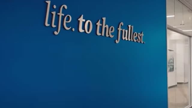 1 No-Brainer Dividend Stock to Buy and Hold Forever