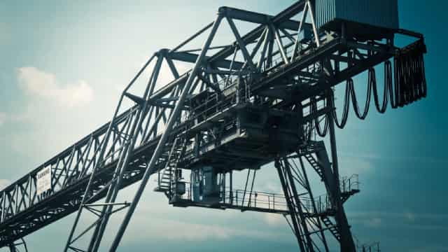 Stay Ahead of the Game With Dycom Industries (DY) Q1 Earnings: Wall Street's Insights on Key Metrics