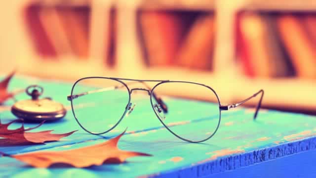 Meta and EssilorLuxottica Consider Doubling Smart Glasses Production Capacity