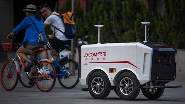 JD.com's Business Model And Growth Rate Make The Case For A Buy