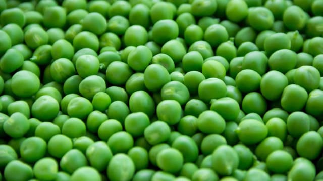 Mission Produce vs. Dole: Which Fresh Produce Stock Holds the Reins?
