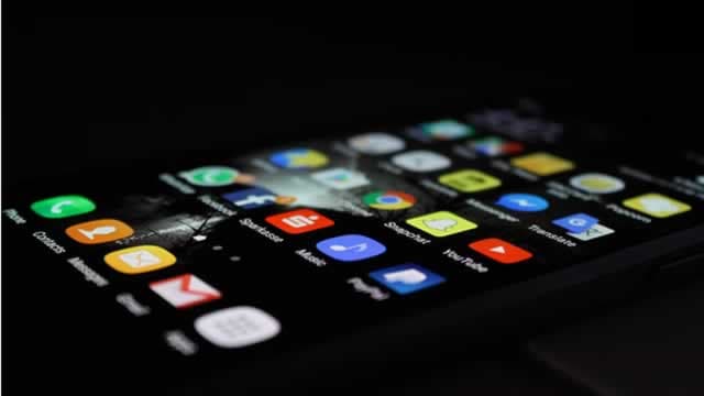 Why Investors Need to Take Advantage of These 2 Computer and Technology Stocks Now