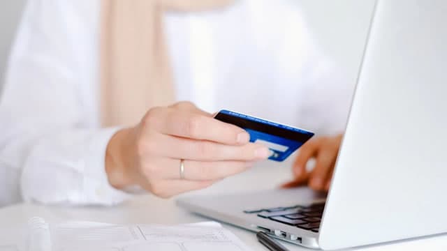 Affirm Holdings (AFRM) Stock Falls Amid Market Uptick: What Investors Need to Know
