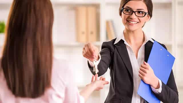 Air Lease (AL) Up 9% Since Last Earnings Report: Can It Continue?