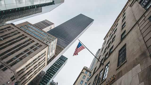 Wall Street's Most Accurate Analysts Weigh In On 3 Real Estate Stocks With Over 8% Dividend Yields