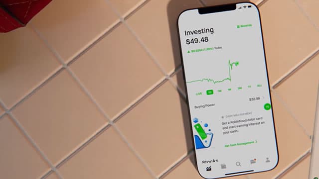 Robinhood Markets, Inc. (HOOD) Surpasses Q2 Earnings and Revenue Estimates