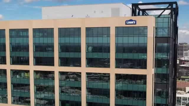 Lowe's Strengthens Pro Segment With Artisan Design Group Acquisition